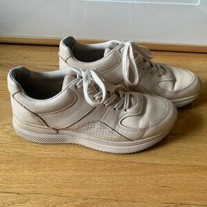 Everlane // Leather Sneaker in Light Pink/Cream
